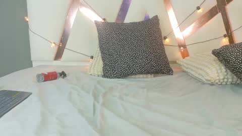 Jena  online show from 11, 4, 2026