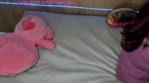 Jenelotizz online show from 2, 2, 2025