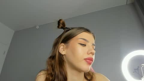 Dolly online show from 5, 1, 2025