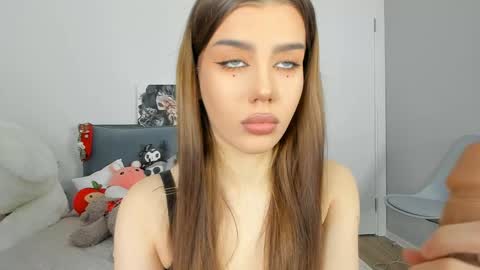 Dolly online show from 8, 2, 2025