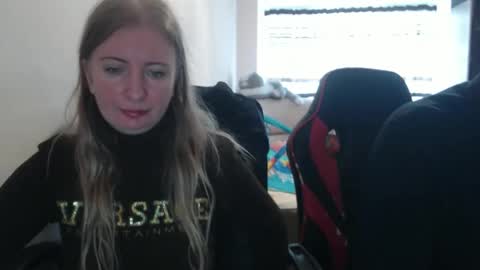 JenisAndPeter online show from 3, 10, 2025