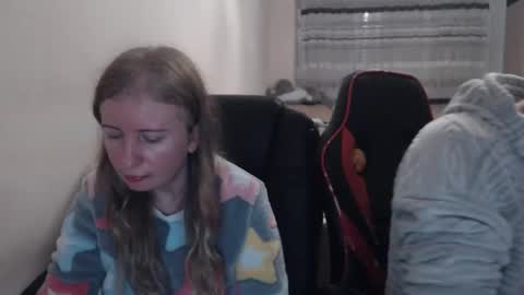 JenisAndPeter online show from 21, 11, 2025