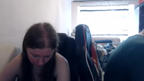 Snapshot of jenisandpeter chatting on 17, 7, 2026 JenisAndPeter online show from 17, 7, 2026