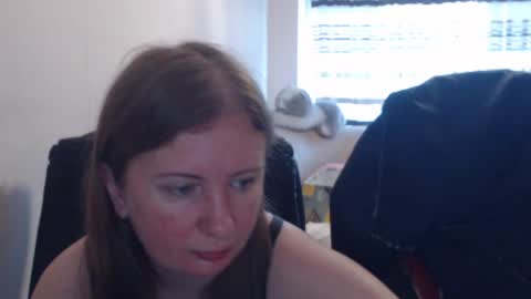 Snapshot of jenisandpeter chatting on 18, 7, 2026 JenisAndPeter online show from 18, 7, 2026