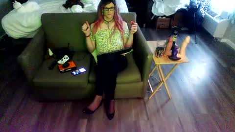 Snapshot of jennacd4life chatting on 4, 7, 2026 Jenna Cross online show from 4, 7, 2026