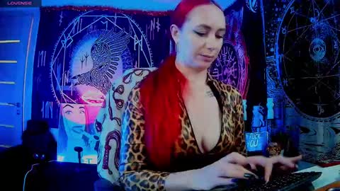 Snapshot of jennalovvee chatting on 7, 1, 2025 Mrs. Jenna online show from 7, 1, 2025