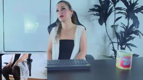  Call Me Jenna  online show from 2, 8, 2026