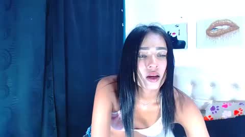 Snapshot of jenng18 chatting on 25, 12, 2024 jenn online show from 25, 12, 2024