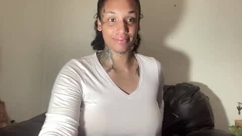 Snapshot of jenni_cash chatting on 6, 11, 2025 Mistress Jenni online show from 6, 11, 2025