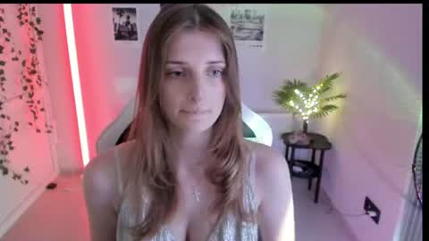 Snapshot of jenniestar chatting on 14, 7, 2026 Karla online show from 14, 7, 2026