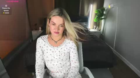 Snapshot of jennifer_perezz chatting on 10, 6, 2026 Jennifer Perezz online show from 10, 6, 2026