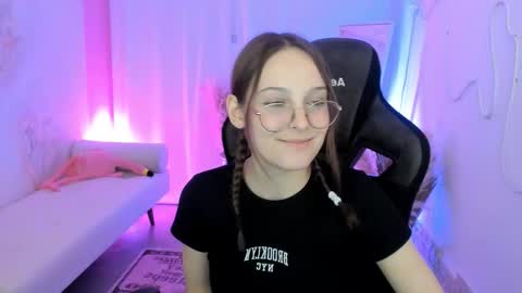 Snapshot of jenniferkiim chatting on 5, 1, 2026 jenniferkiim online show from 5, 1, 2026