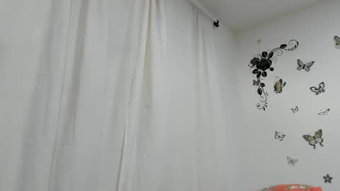 Snapshot of jenniferloveyou chatting on 10, 1, 2025 jenniferloveyou online show from 10, 1, 2025