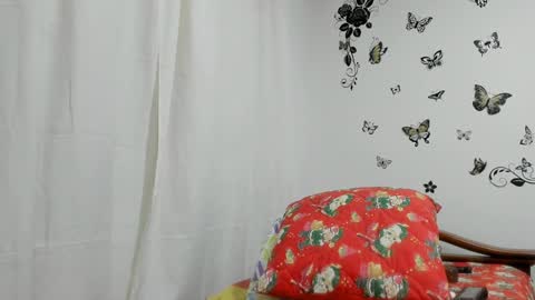 Snapshot of jenniferloveyou chatting on 22, 1, 2025 jenniferloveyou online show from 22, 1, 2025