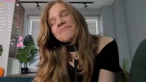 Snapshot of jenniferrakow chatting on 2, 7, 2026 Sofia online show from 2, 7, 2026