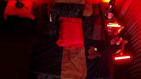 Jennifer Star online show from 20, 10, 2025