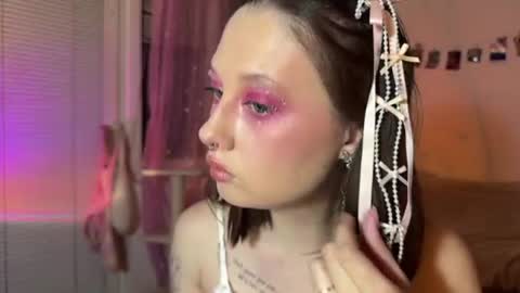 Jennifer Jenny Darling   online show from 18, 7, 2026