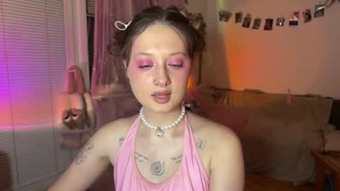Jennifer Jenny Darling   online show from 19, 7, 2026