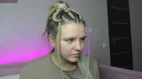 Snapshot of jenny_jimmy chatting on 20, 10, 2025 Jenny online show from 20, 10, 2025