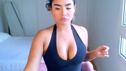 Snapshot of jenny_roberts96 chatting on 5, 6, 2026 Jenny Roberts online show from 5, 6, 2026