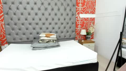 jenny_towers online show from 12, 4, 2026