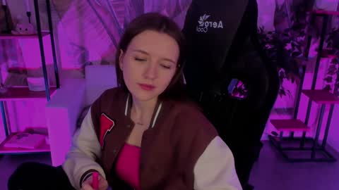 Jenny NO Nude online show from 21, 12, 2024