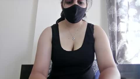 Snapshot of jennydolphin chatting on 10, 11, 2025 Jenny online show from 10, 11, 2025