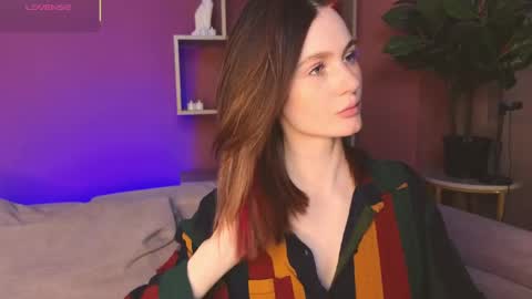 jennyfer_me online show from 4, 6, 2026