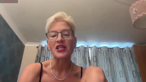 JennyHazel online show from 16, 10, 2025