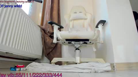 Snapshot of jennywildd chatting on 20, 2, 2025 infamous blondiechloe. Jennyjennywildd online show from 20, 2, 2025