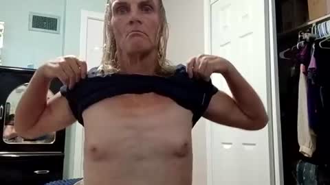 jennywomacks online show from 14, 7, 2026