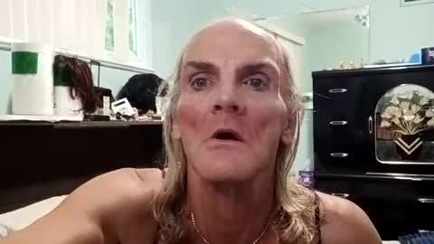 jennywomacks online show from 28, 7, 2026