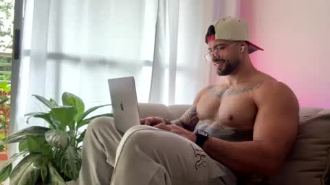 Snapshot of jeremy_harden chatting on 19, 6, 2026 Jeremy online show from 19, 6, 2026