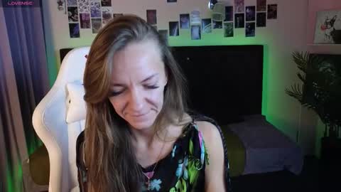 jesica_moon_peachy online show from 11, 10, 2025