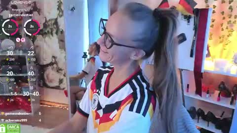 Snapshot of jesica_moon_peachyy chatting on 4, 7, 2026 jesica_moon_peachyy online show from 4, 7, 2026