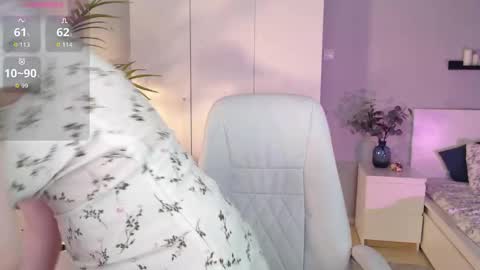Snapshot of jess_marais chatting on 16, 10, 2025 Jess online show from 16, 10, 2025