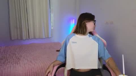 Jessy online show from 4, 3, 2026