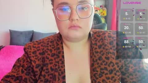 Snapshot of jessica_joy_ chatting on 8, 7, 2026 Natalia online show from 8, 7, 2026