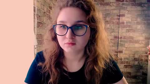 Snapshot of jessica_moul chatting on 23, 1, 2025 jessica_moul online show from 23, 1, 2025
