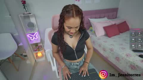 Snapshot of jessica_tom_ chatting on 19, 6, 2026 Jessica online show from 19, 6, 2026