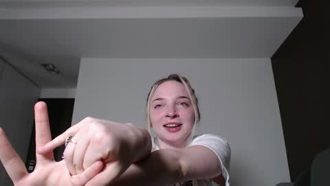 Snapshot of jessicahwinters chatting on 10, 5, 2026 Jessica online show from 10, 5, 2026
