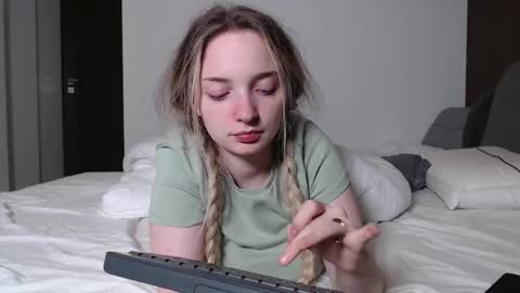 Snapshot of jessicahwinters chatting on 2, 6, 2026 Jessica online show from 2, 6, 2026