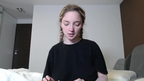 Snapshot of jessicahwinters chatting on 6, 6, 2026 Jessica online show from 6, 6, 2026