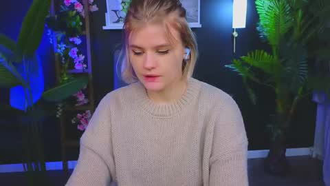 jessicaoconnor online show from 8, 12, 2024