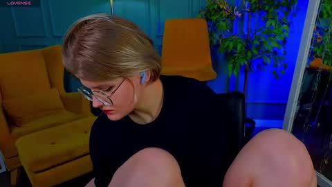 jessicaoconnor online show from 9, 1, 2025
