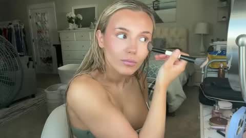 Snapshot of jessicaparkerrr chatting on 17, 9, 2025 Jessica Parker online show from 17, 9, 2025