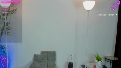  Jessica Pratt  IG jessicaxpratt online show from 19, 2, 2025