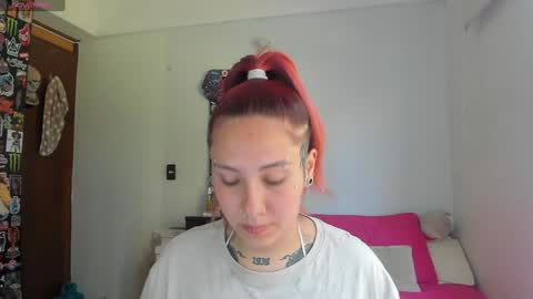 Snapshot of jessie_williams_01 chatting on 15, 1, 2025 Your Sweet Angel online show from 15, 1, 2025