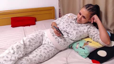 jessiestar3 online show from 9, 11, 2025