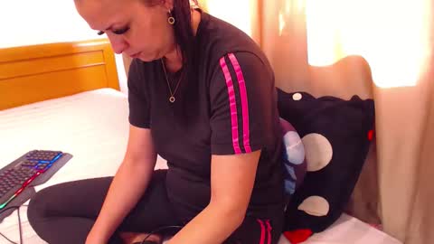 jessiestar3 online show from 18, 3, 2026